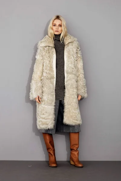Look 11